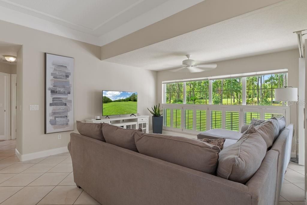 For Sale: $427,900 (4 beds, 2 baths, 2182 Square Feet)