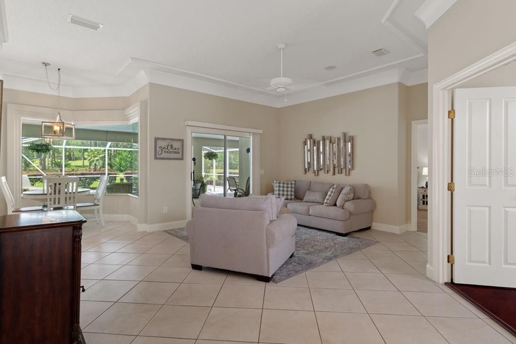For Sale: $427,900 (4 beds, 2 baths, 2182 Square Feet)