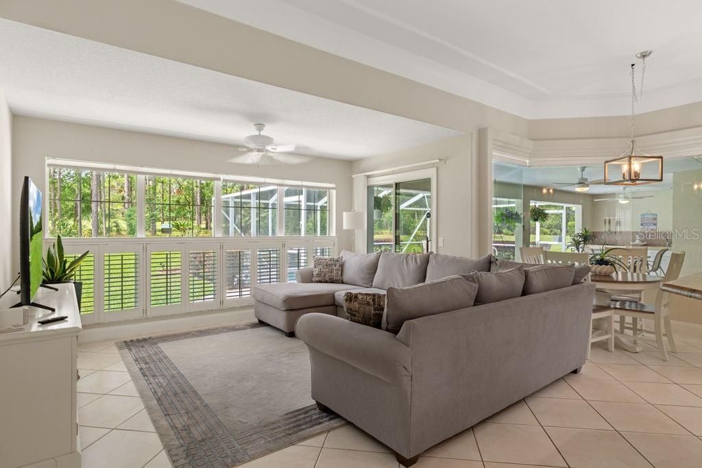 For Sale: $427,900 (4 beds, 2 baths, 2182 Square Feet)