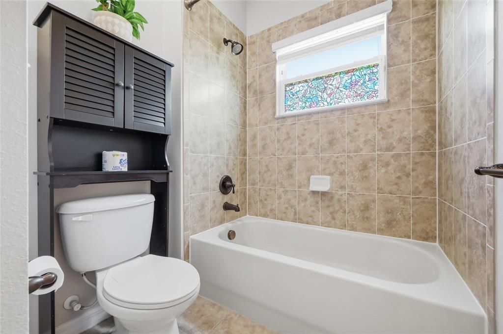 На продажу: $829,000 (7 спален, 4 ванн, 4612 Квадратных фут)