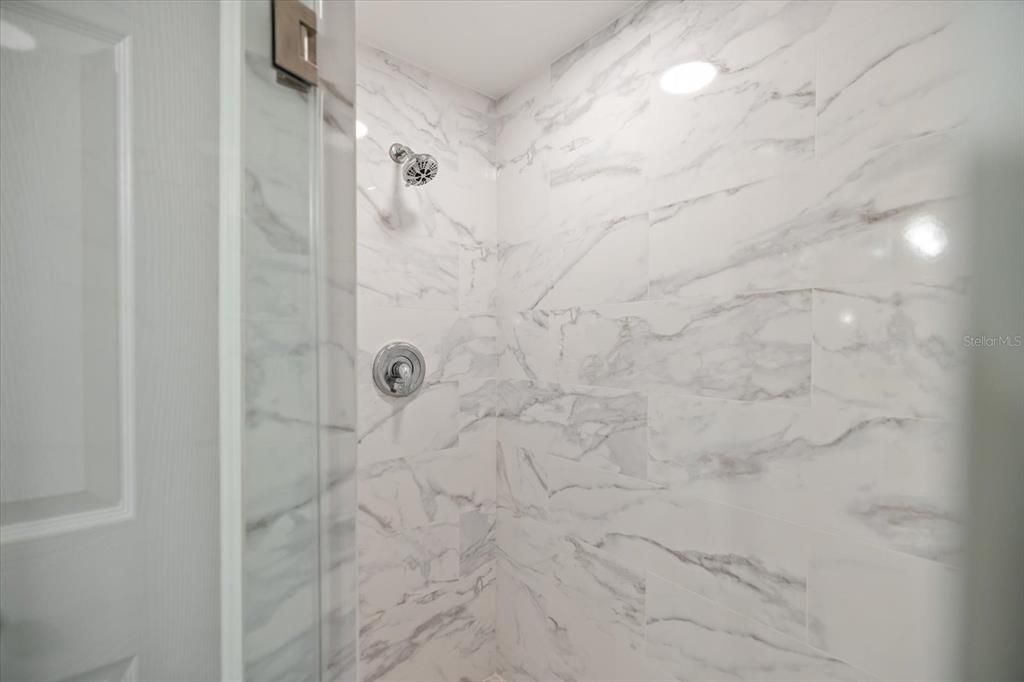 For Sale: $319,000 (2 beds, 2 baths, 1155 Square Feet)