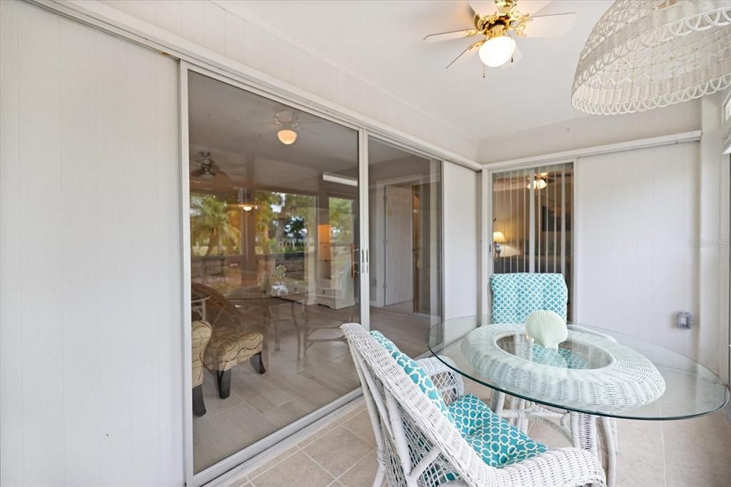 For Sale: $319,000 (2 beds, 2 baths, 1155 Square Feet)