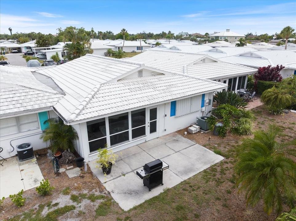 For Sale: $319,000 (2 beds, 2 baths, 1155 Square Feet)