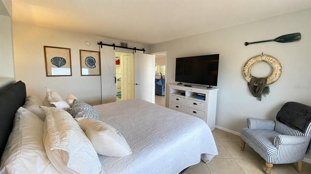 For Sale: $675,000 (2 beds, 2 baths, 1145 Square Feet)