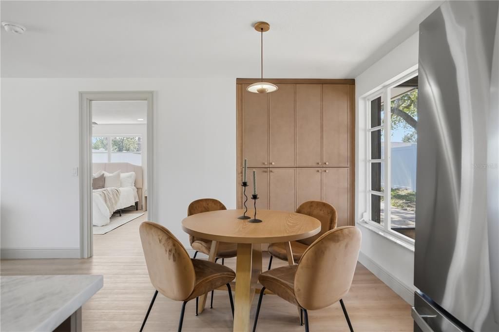 Activo con contrato: $540,000 (3 camas, 2 baños, 1589 Pies cuadrados)