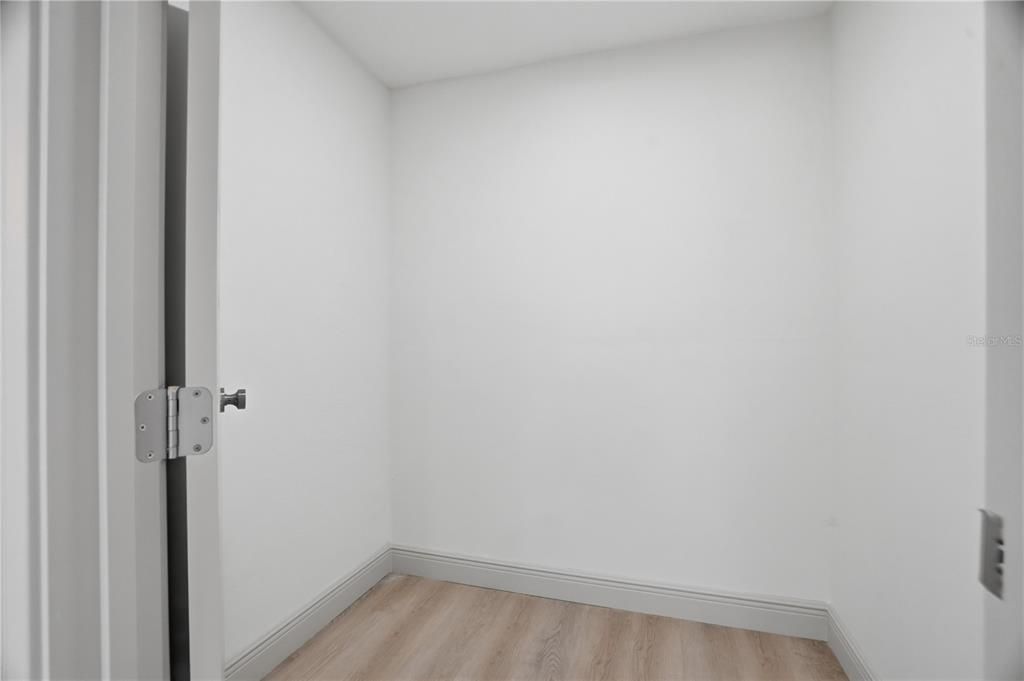 Activo con contrato: $540,000 (3 camas, 2 baños, 1589 Pies cuadrados)