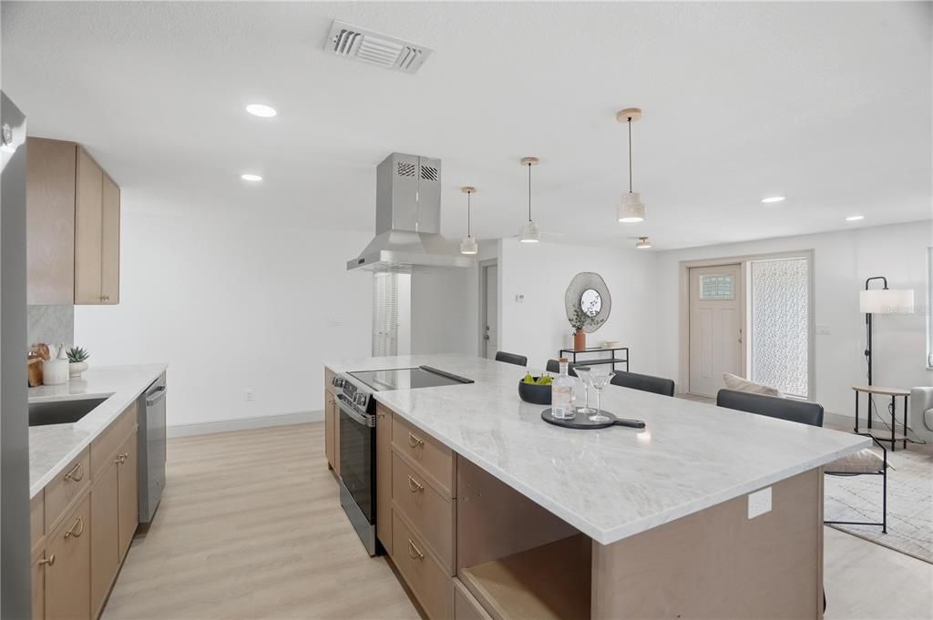 Activo con contrato: $540,000 (3 camas, 2 baños, 1589 Pies cuadrados)