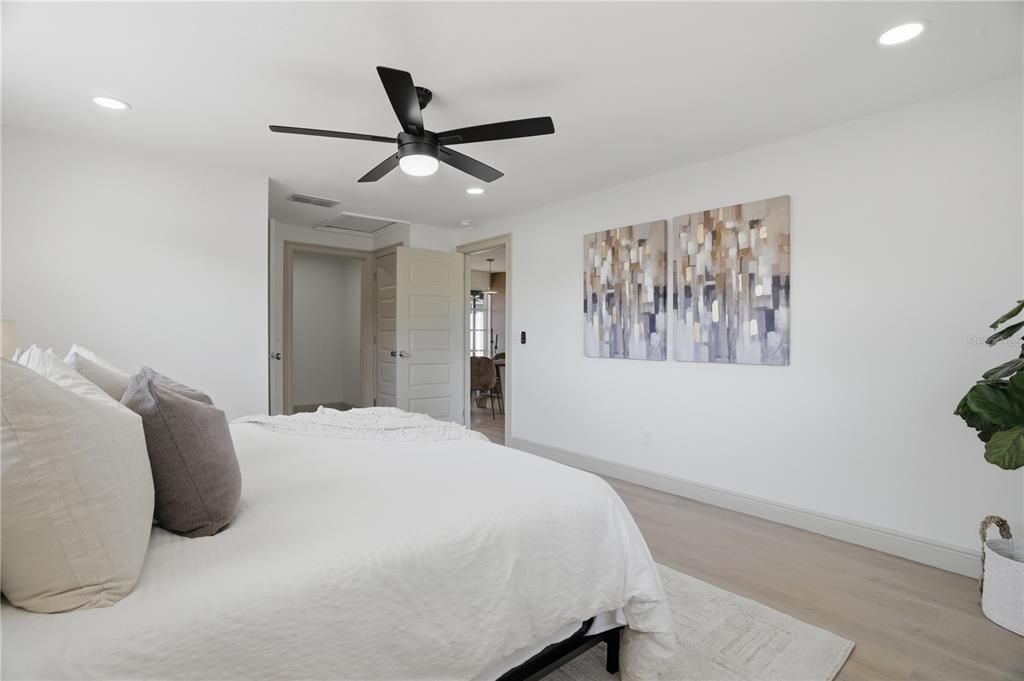 Activo con contrato: $540,000 (3 camas, 2 baños, 1589 Pies cuadrados)
