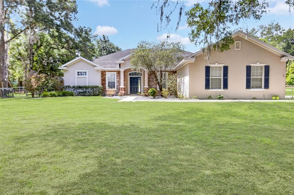For Sale: $599,000 (4 beds, 3 baths, 2539 Square Feet)