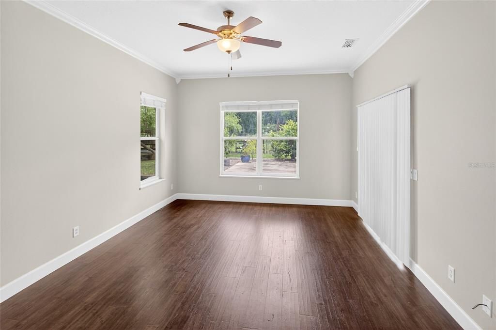 For Sale: $599,000 (4 beds, 3 baths, 2539 Square Feet)