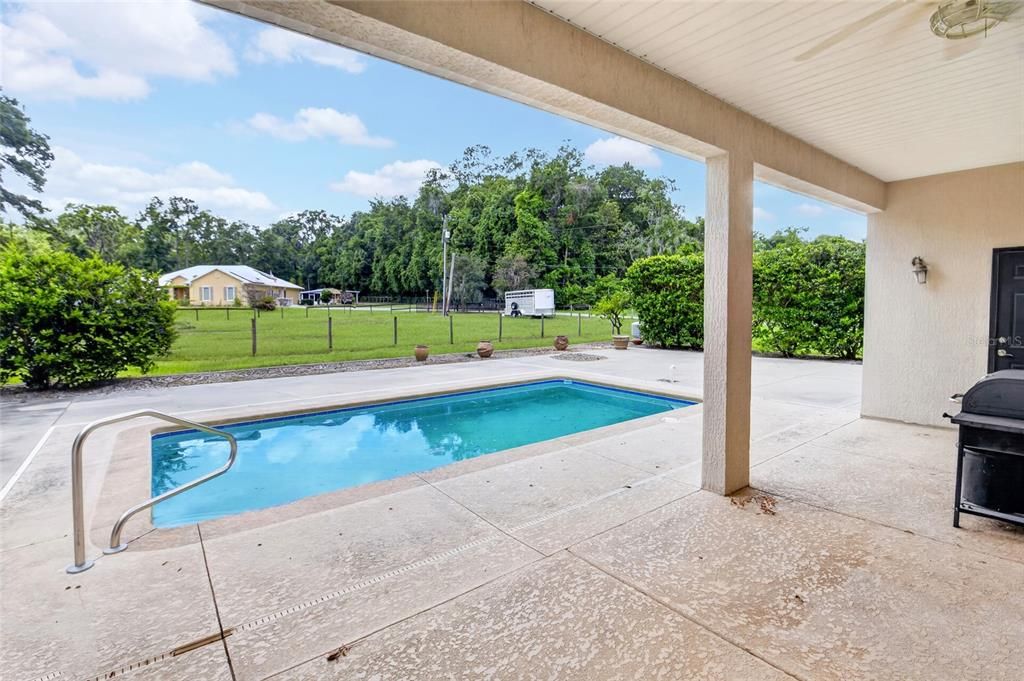 For Sale: $599,000 (4 beds, 3 baths, 2539 Square Feet)
