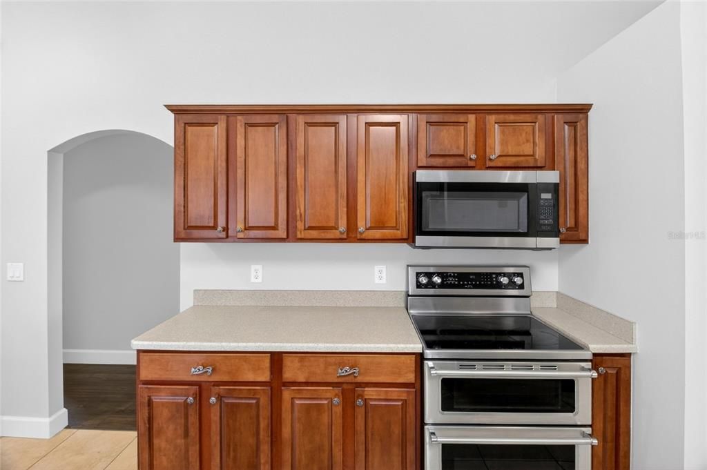 For Sale: $599,000 (4 beds, 3 baths, 2539 Square Feet)