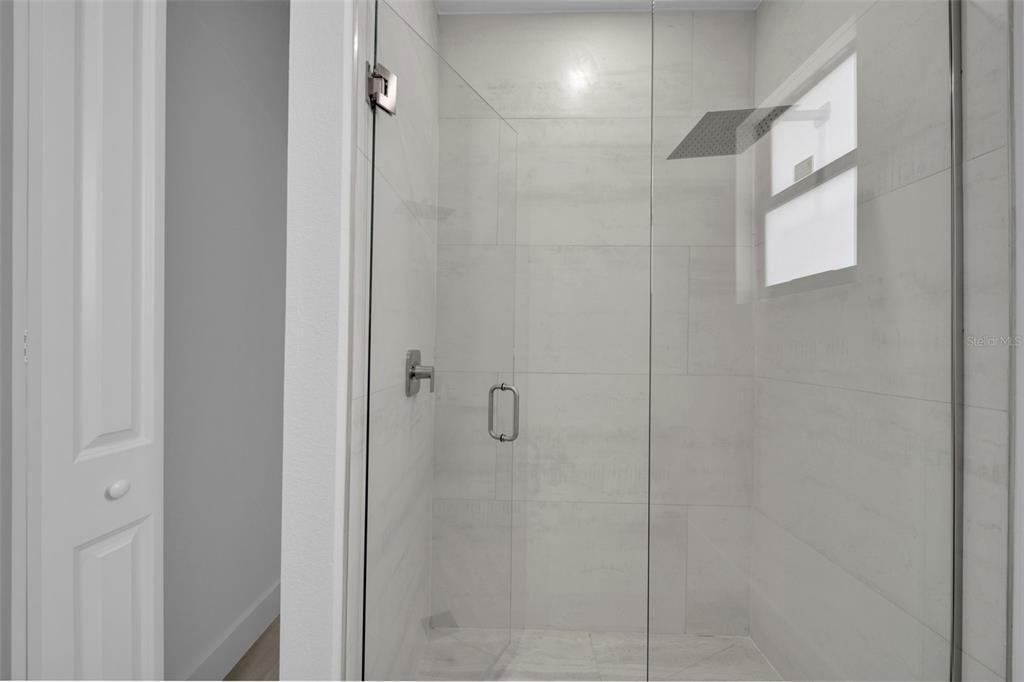 En Renta: $2,150 (3 camas, 2 baños, 1656 Pies cuadrados)
