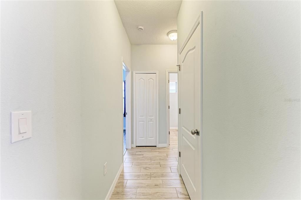 For Sale: $400,000 (3 beds, 2 baths, 1764 Square Feet)