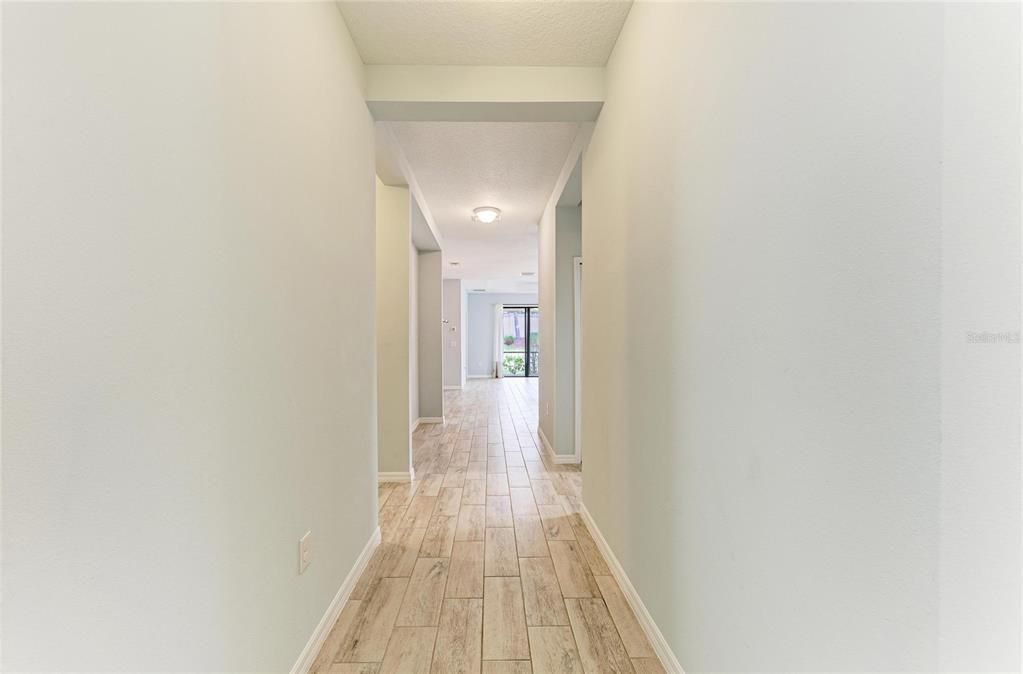 For Sale: $400,000 (3 beds, 2 baths, 1764 Square Feet)