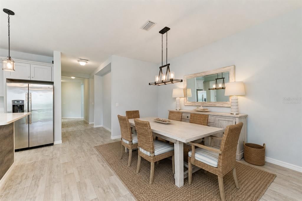 For Sale: $400,000 (3 beds, 2 baths, 1764 Square Feet)