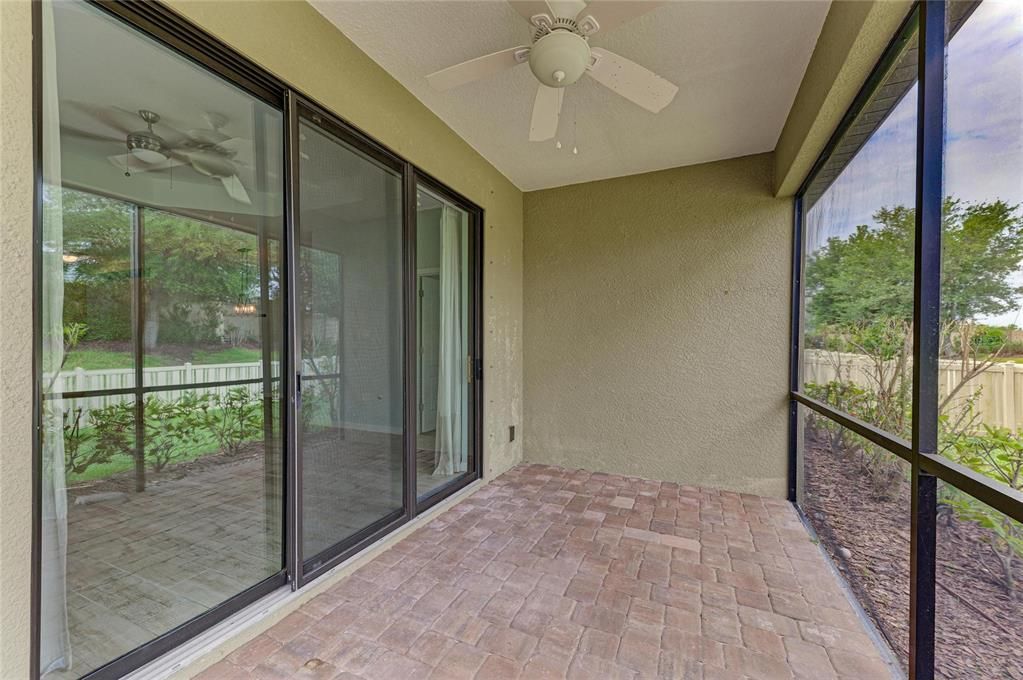 For Sale: $400,000 (3 beds, 2 baths, 1764 Square Feet)