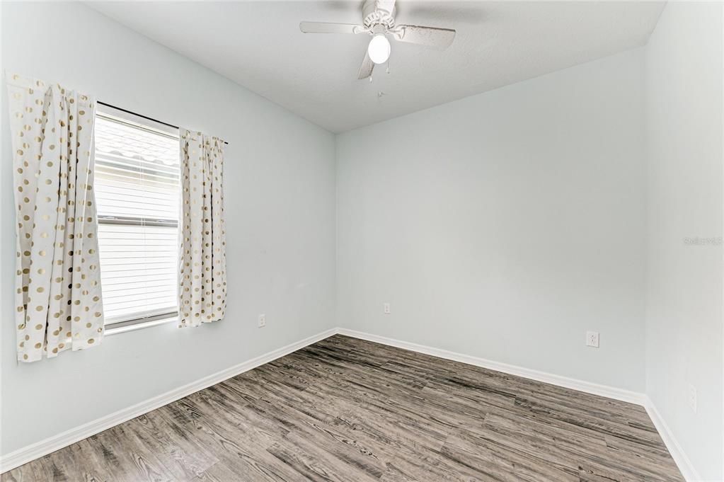 For Sale: $400,000 (3 beds, 2 baths, 1764 Square Feet)