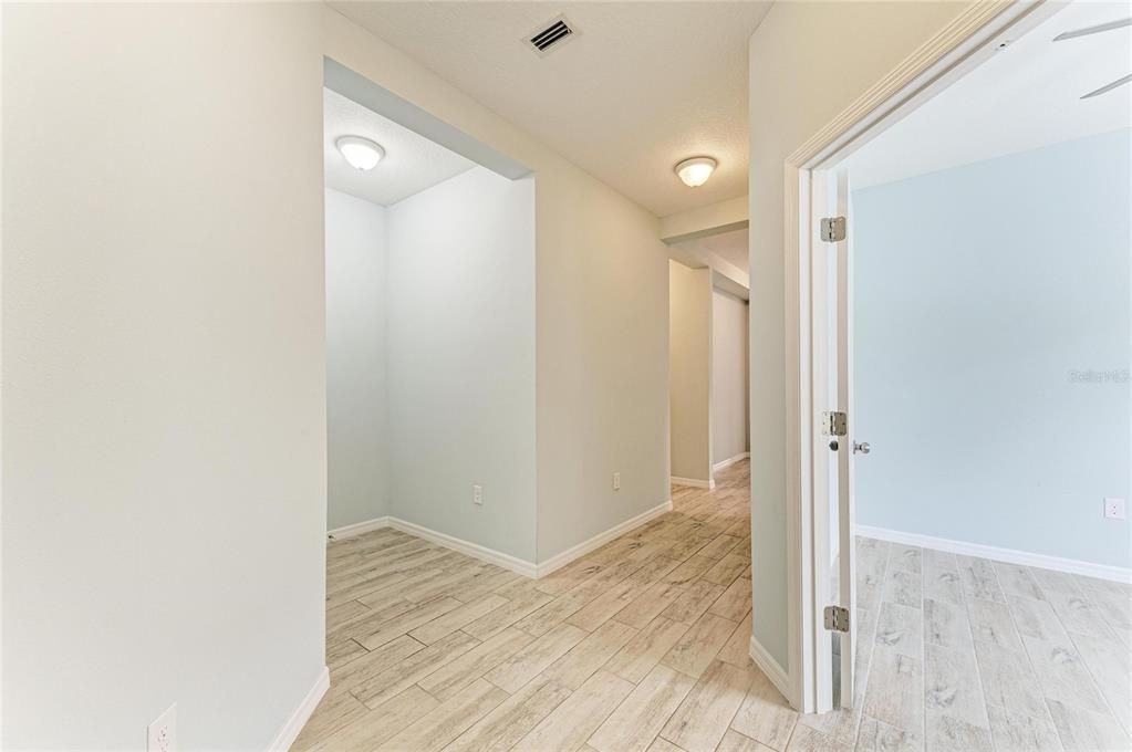 For Sale: $400,000 (3 beds, 2 baths, 1764 Square Feet)