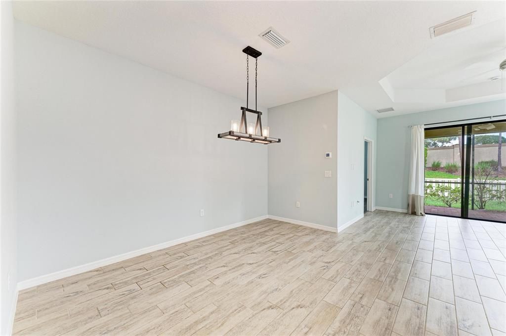 For Sale: $400,000 (3 beds, 2 baths, 1764 Square Feet)