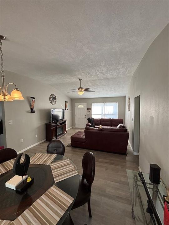 For Sale: $255,000 (4 beds, 2 baths, 1576 Square Feet)