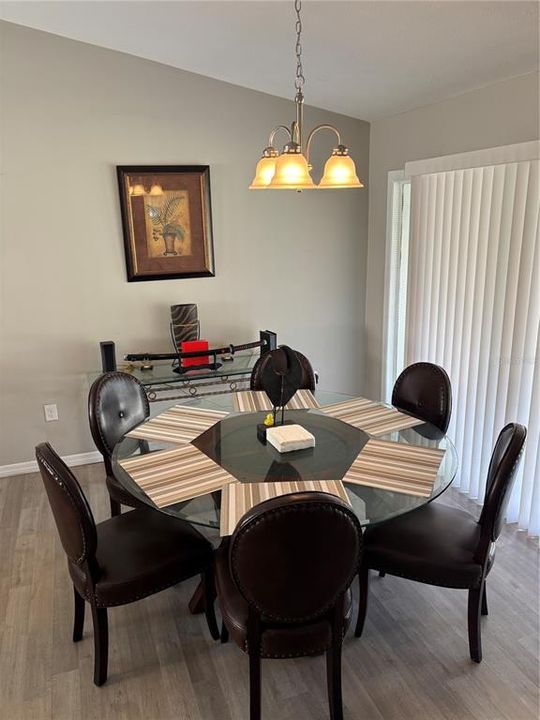 For Sale: $255,000 (4 beds, 2 baths, 1576 Square Feet)