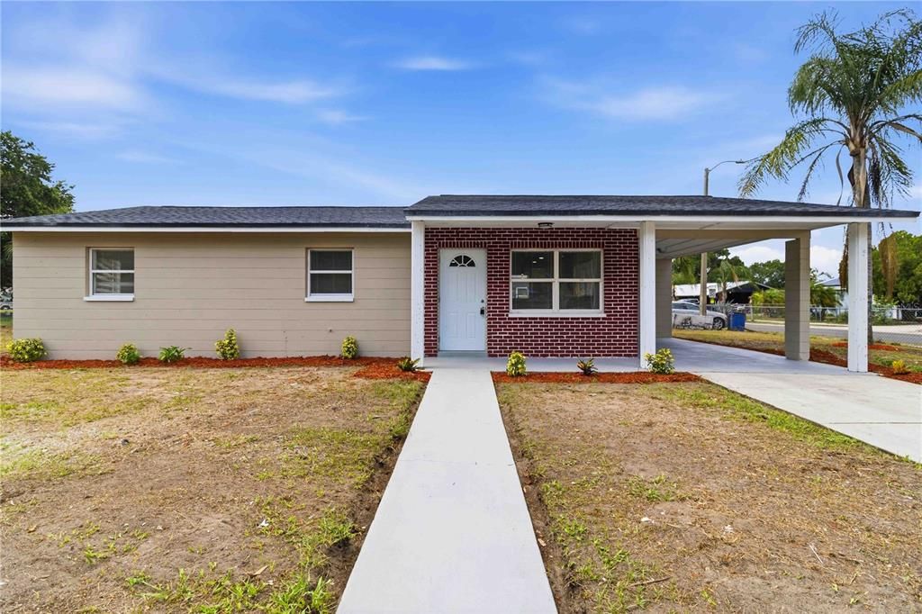 For Sale: $238,000 (3 beds, 2 baths, 1040 Square Feet)