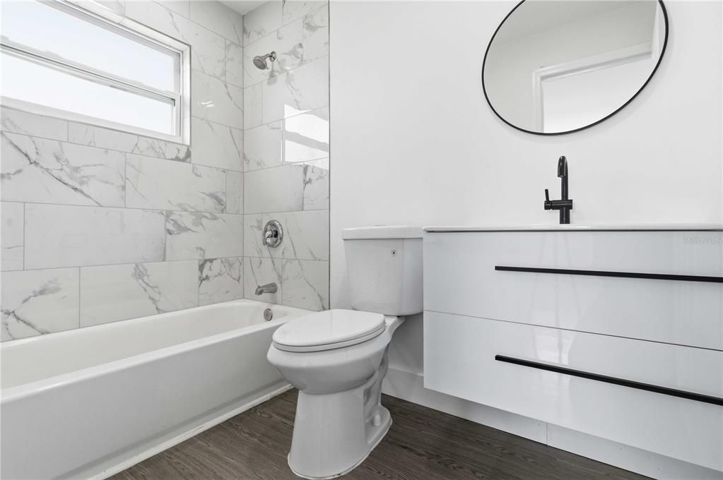 For Sale: $238,000 (3 beds, 2 baths, 1040 Square Feet)