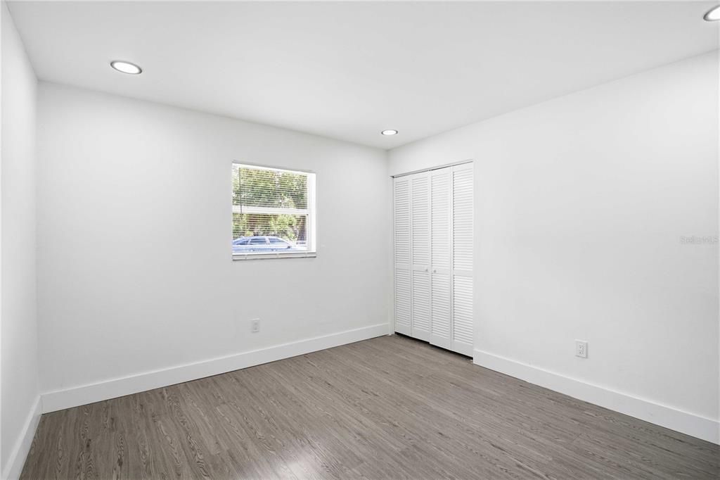 For Sale: $238,000 (3 beds, 2 baths, 1040 Square Feet)