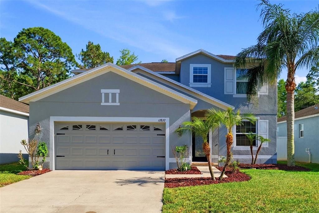 En Venta: $399,900 (4 camas, 3 baños, 2569 Pies cuadrados)