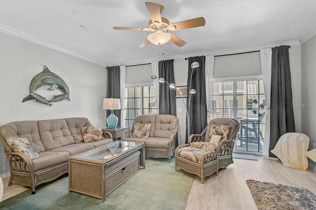 Active With Contract: $1,150,000 (3 beds, 2 baths, 1524 Square Feet)