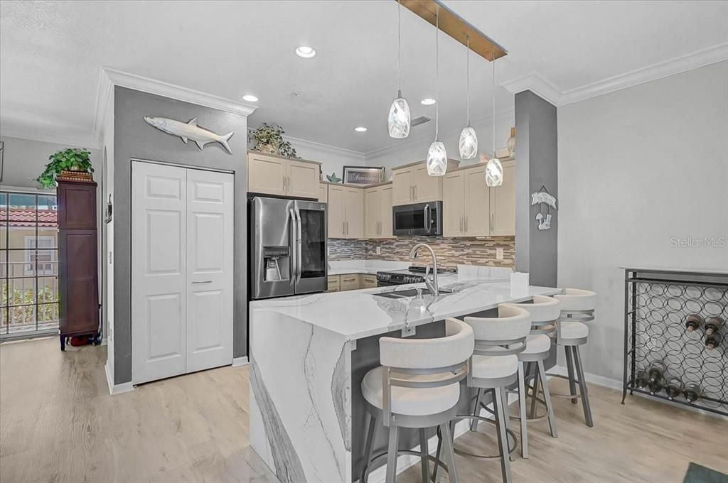 Active With Contract: $1,150,000 (3 beds, 2 baths, 1524 Square Feet)