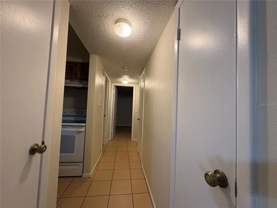 For Rent: $1,590 (2 beds, 2 baths, 912 Square Feet)