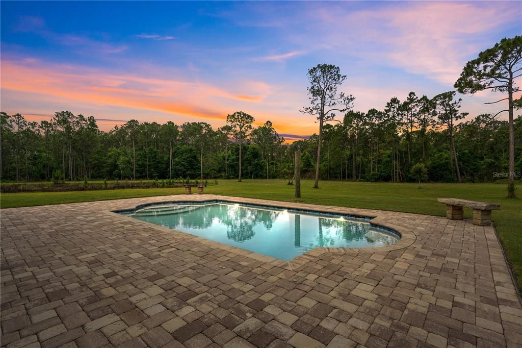 For Sale: $938,000 (3 beds, 3 baths, 2800 Square Feet)