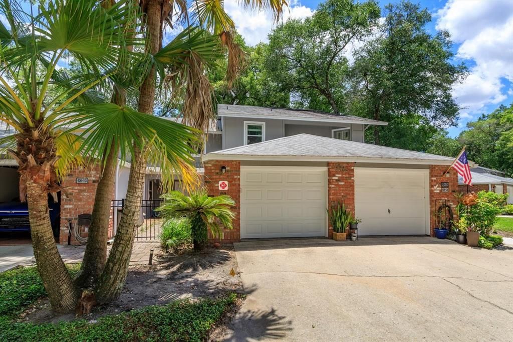 For Sale: $269,900 (2 beds, 2 baths, 1043 Square Feet)