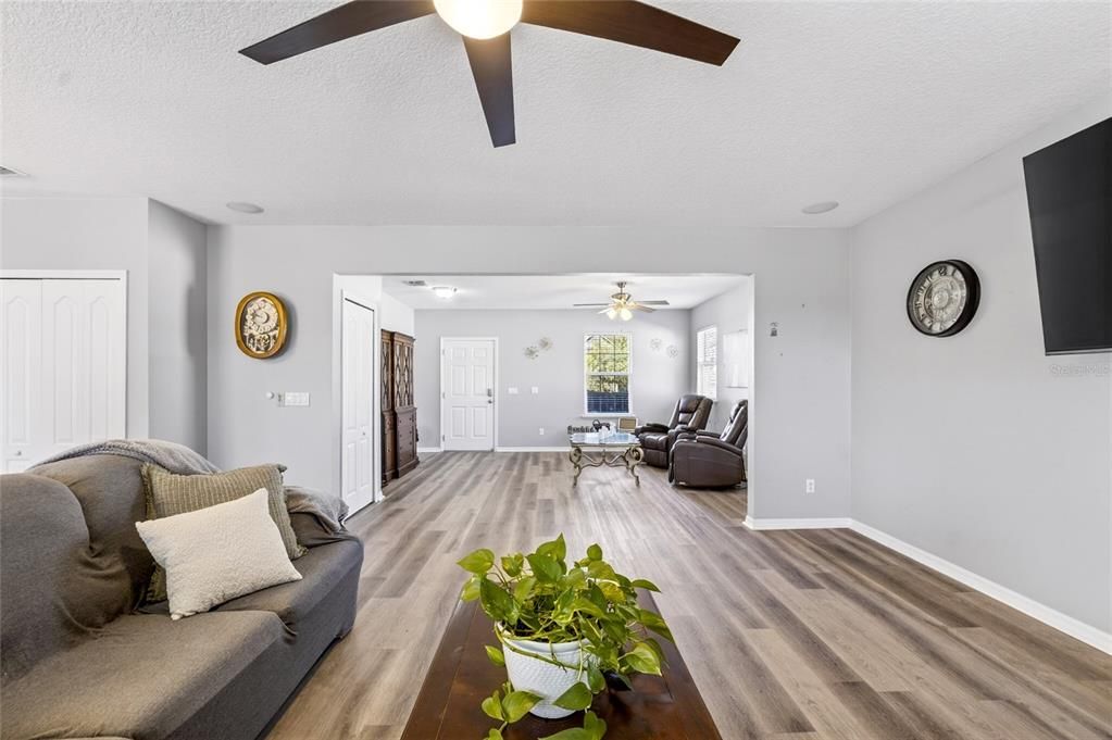 For Sale: $430,000 (3 beds, 2 baths, 2242 Square Feet)