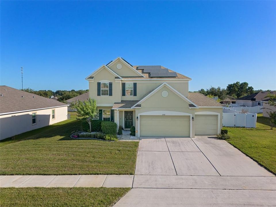 For Sale: $430,000 (3 beds, 2 baths, 2242 Square Feet)