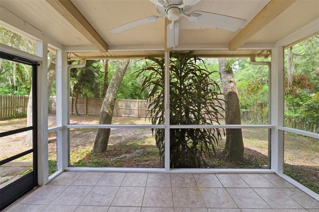 For Sale: $374,900 (4 beds, 2 baths, 1758 Square Feet)
