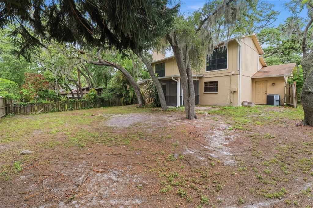 For Sale: $374,900 (4 beds, 2 baths, 1758 Square Feet)
