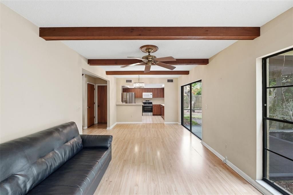 For Sale: $374,900 (4 beds, 2 baths, 1758 Square Feet)