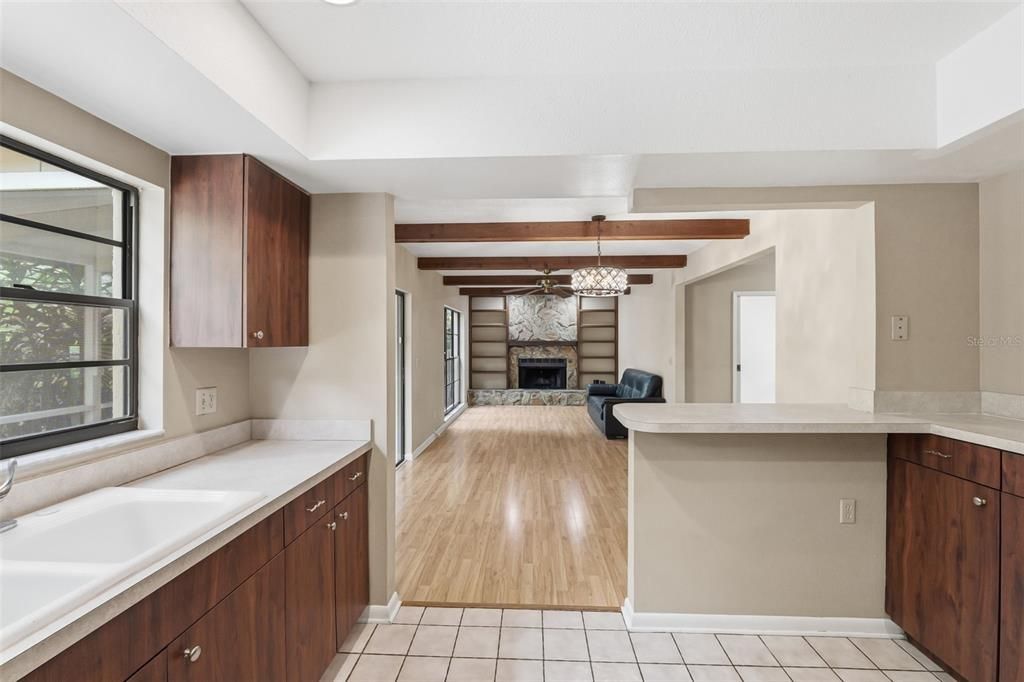 For Sale: $374,900 (4 beds, 2 baths, 1758 Square Feet)