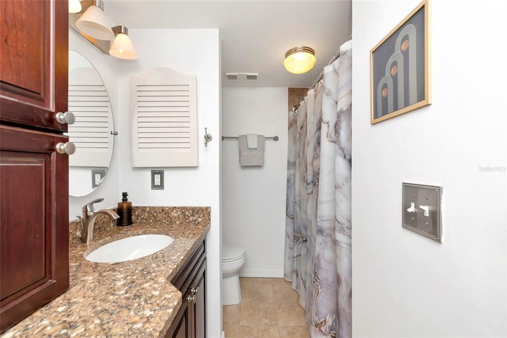 For Sale: $1,300,000 (3 beds, 2 baths, 1876 Square Feet)