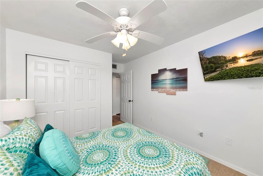 For Sale: $1,300,000 (3 beds, 2 baths, 1876 Square Feet)