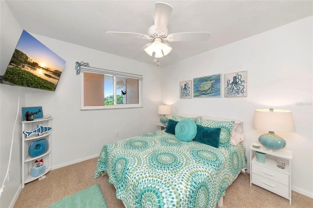 For Sale: $1,300,000 (3 beds, 2 baths, 1876 Square Feet)