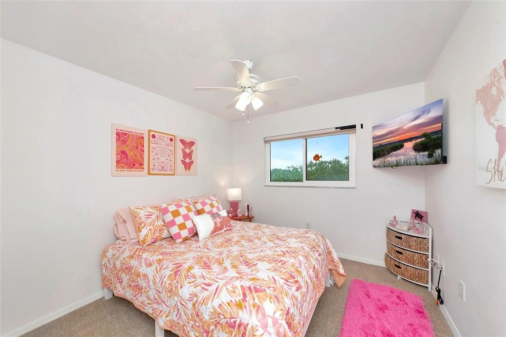 For Sale: $1,300,000 (3 beds, 2 baths, 1876 Square Feet)