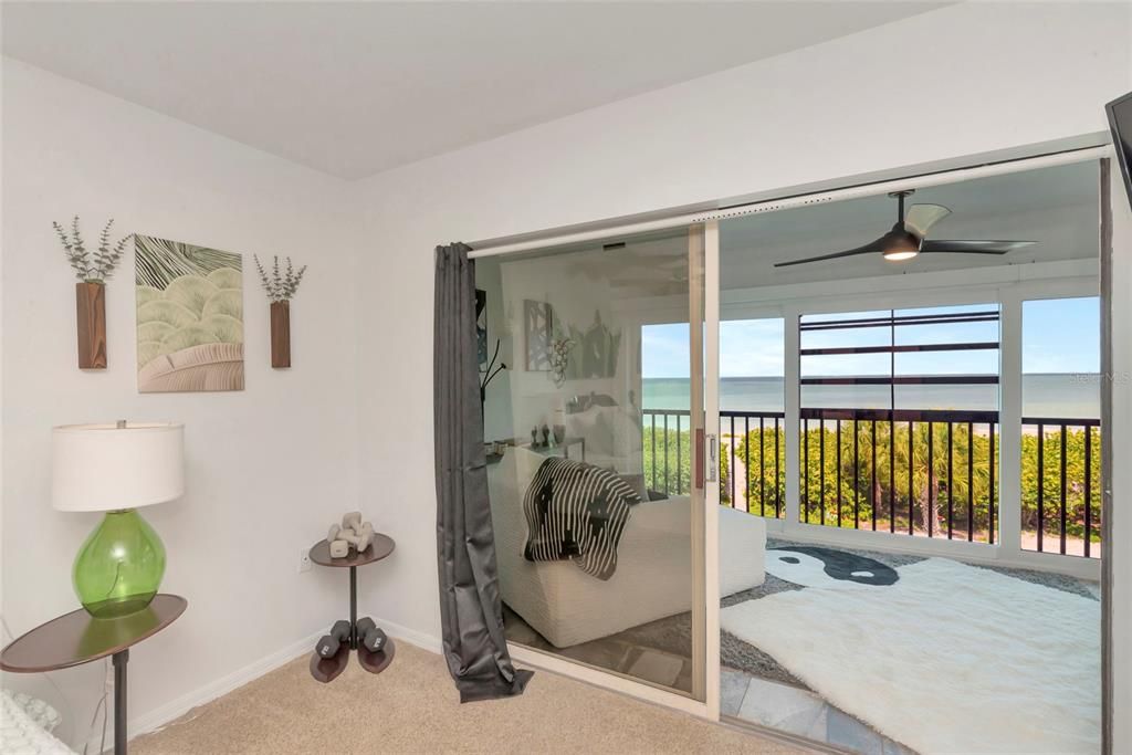 For Sale: $1,300,000 (3 beds, 2 baths, 1876 Square Feet)
