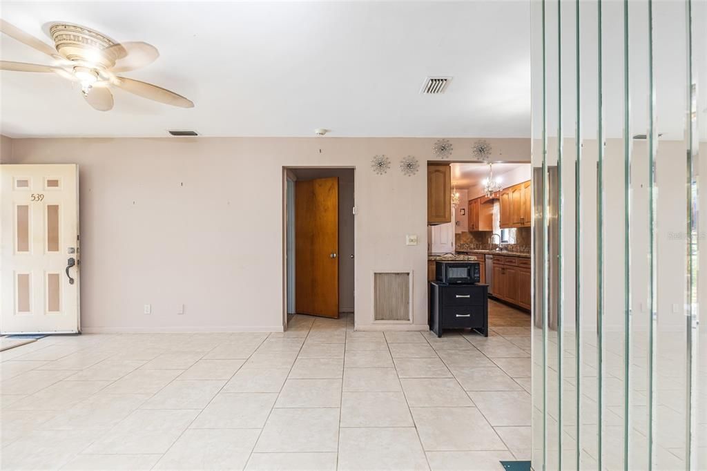 For Sale: $434,900 (3 beds, 2 baths, 1430 Square Feet)
