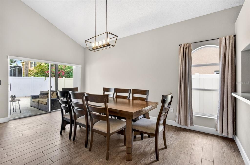 Active With Contract: $375,000 (3 beds, 2 baths, 1983 Square Feet)