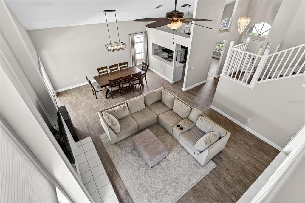 Active With Contract: $375,000 (3 beds, 2 baths, 1983 Square Feet)