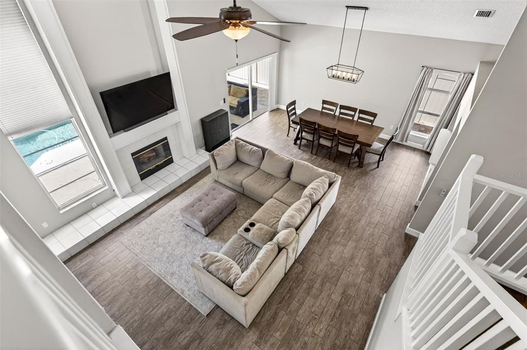 Active With Contract: $375,000 (3 beds, 2 baths, 1983 Square Feet)